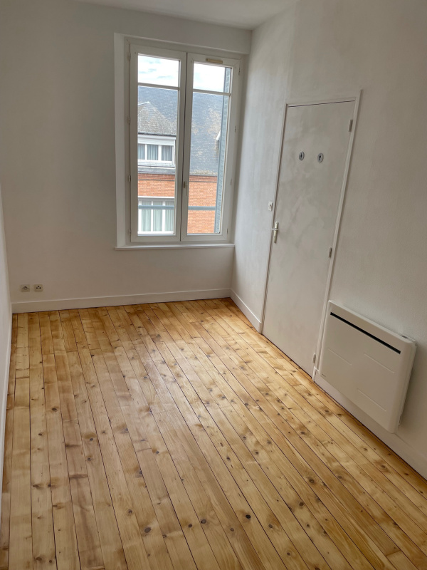 Offres de location Studio Grandvilliers 60210
