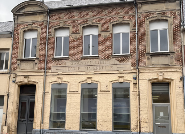 Location Immobilier Professionnel Local commercial Grandvilliers 60210